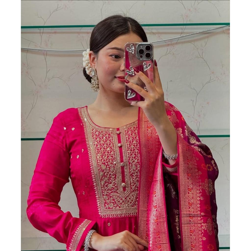 Indian Banana Silk Designer Anarkali Suit Bollywood Wedding Wear Salwar Kameez VRP-1874