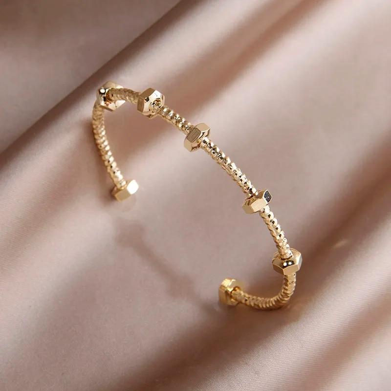 Classic Luxury Zirconia Cross Letter D Charm Bracelets For Women Fashion Brand Jewelry Elegant Knot Bangle