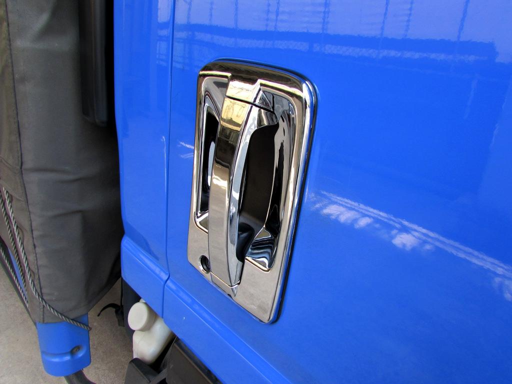 BRIGHTZ Isuzu 07 Forward Chrome Door Handle Covers with Knob Plates, Type B [TRUCK-S-006], Fits 07 Forward 4t (22916)