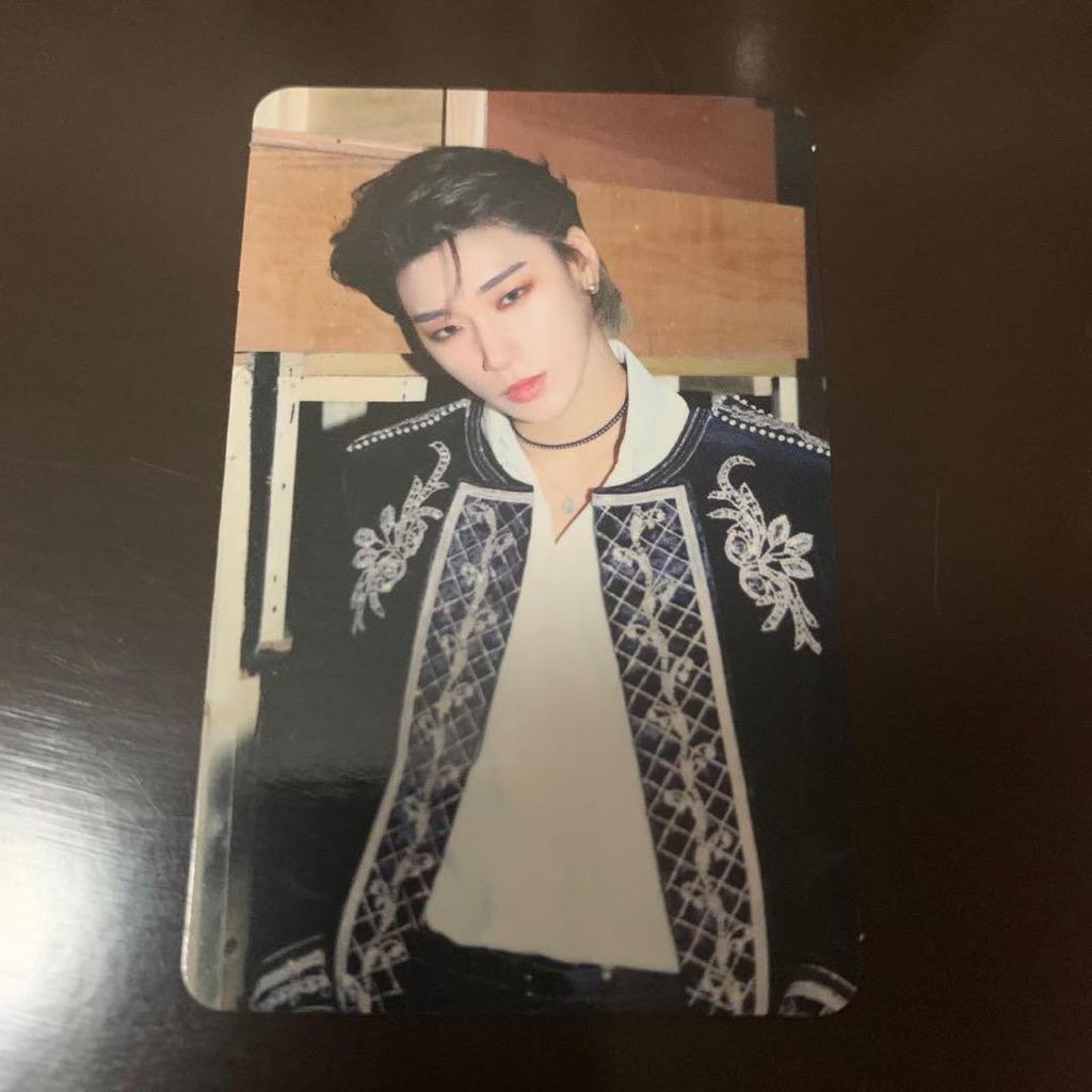 [USED] ATEEZ Sun Trading Card