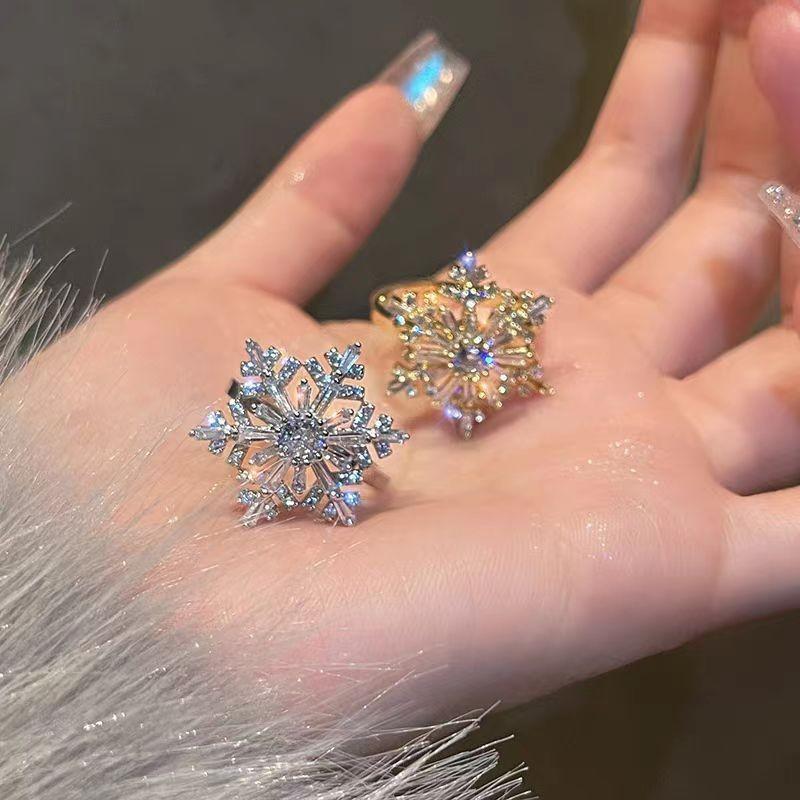Fashion Luxury Crystal Rotatable Snowflake Rings for Women Anti Stress Anxiety Zircon Adjustable Ring Christmas Jewelry Gifts