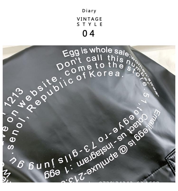 Вместительная серебристая сумка-тоут: Универсальная мода для поездок на работу