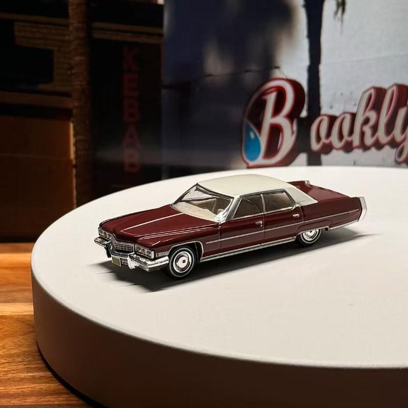 greenlight 1:64 1973 Cadillac Sedan deville High Simulation Diecast Metal Alloy Model Car Toys For Gift Collection W674