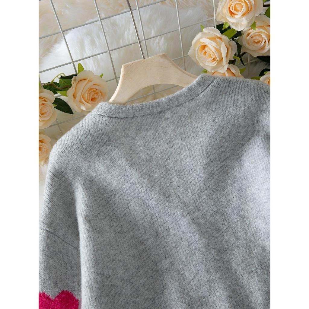 Autumn and Winter Women's Elegant V-neck Button Knit Sweater with Sweet Heart Pattern Contrasting Color Knit Cardigan Sweater for Women