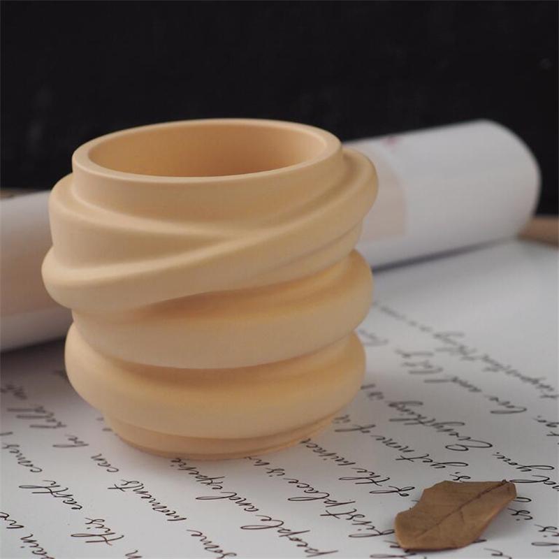 Нерегулярные круглые силиконовые формы для маленьких баночек с сочными цветами своими руками