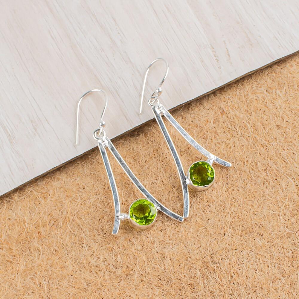 Хризолит Драгоценный камень 925 Стерлинговое серебро Ювелирные изделия Ручной работы Женский подарок Серьги 1,45" EE-66-3