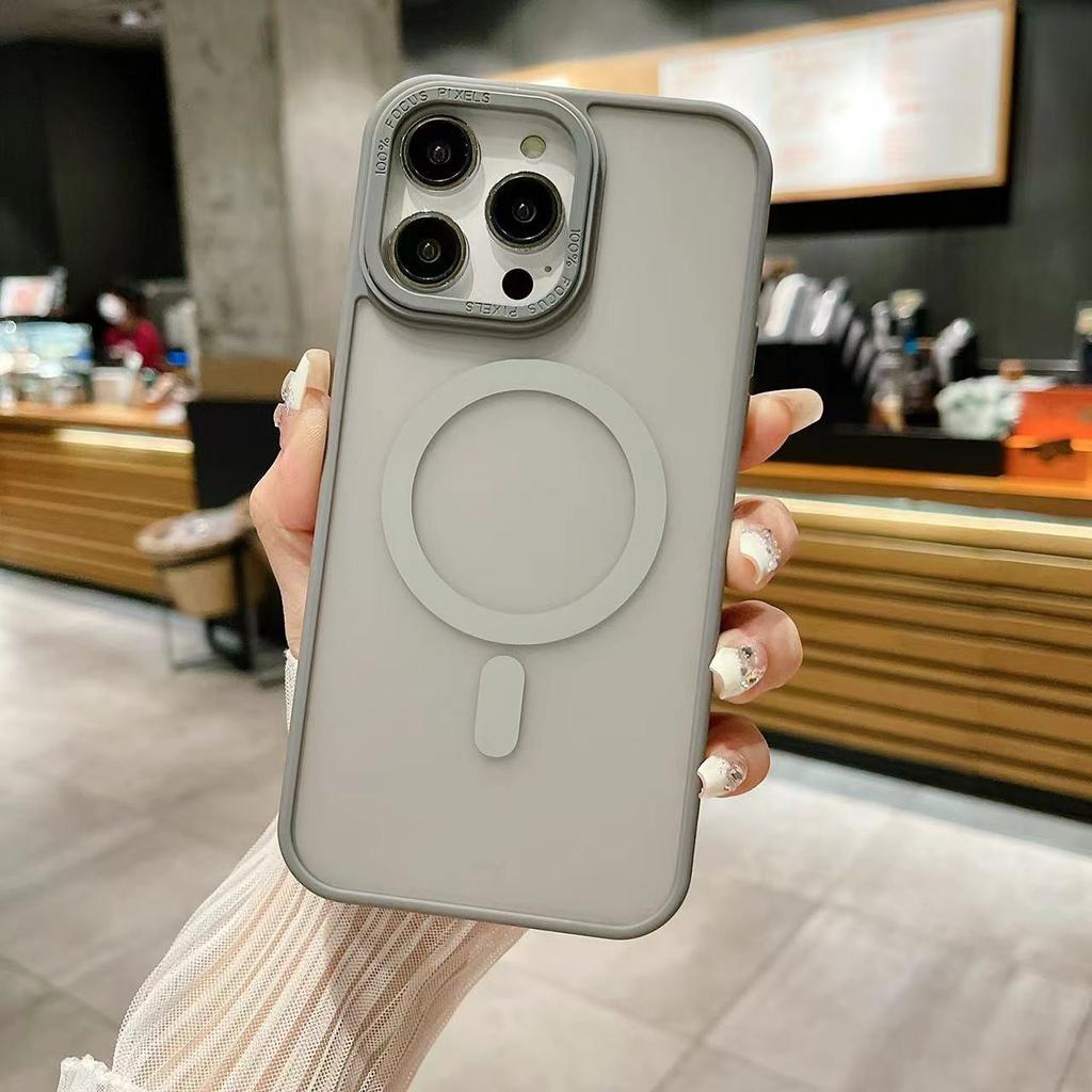Новый продукт для Apple 16promax Магнитный чехол для телефона для IPhone 15, чувствительный к коже, высококачественный, противоударный, полупрозрачный