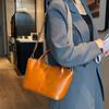 Genuine Leather, A Large Capacity Multi-compartment Single-shoulder Tote Bag That Is Versatile for Women