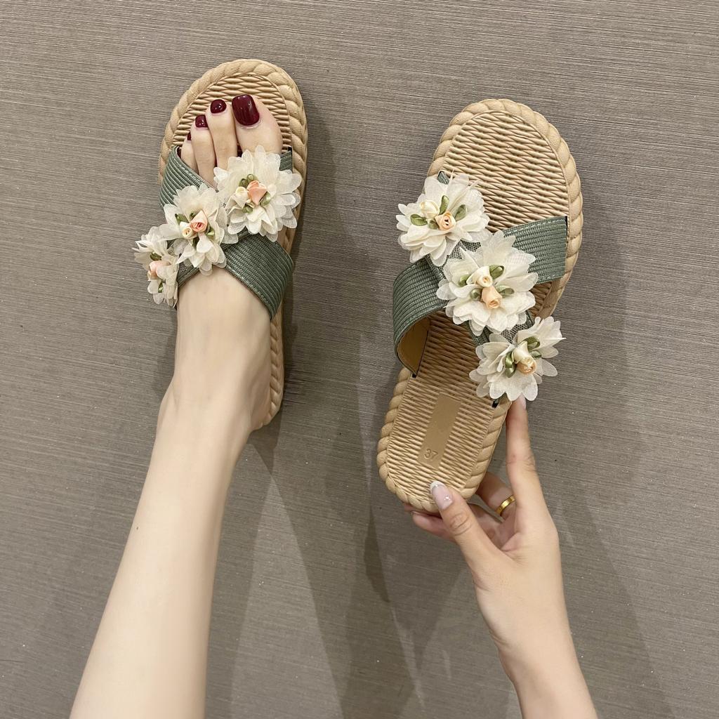 Women's Outdoor Flat Slippers 2024 Summer Bohemia Style Lace Flower Cross Strap Slides for Women Vacation Beach Shoes Sandalias
