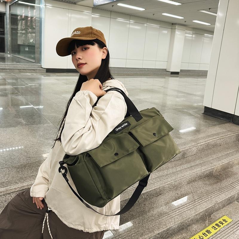 Large-capacity Travel Bags for Women, Large Commuter Bags, Casual Single-shoulder Tote Bags, and School Bags for Students