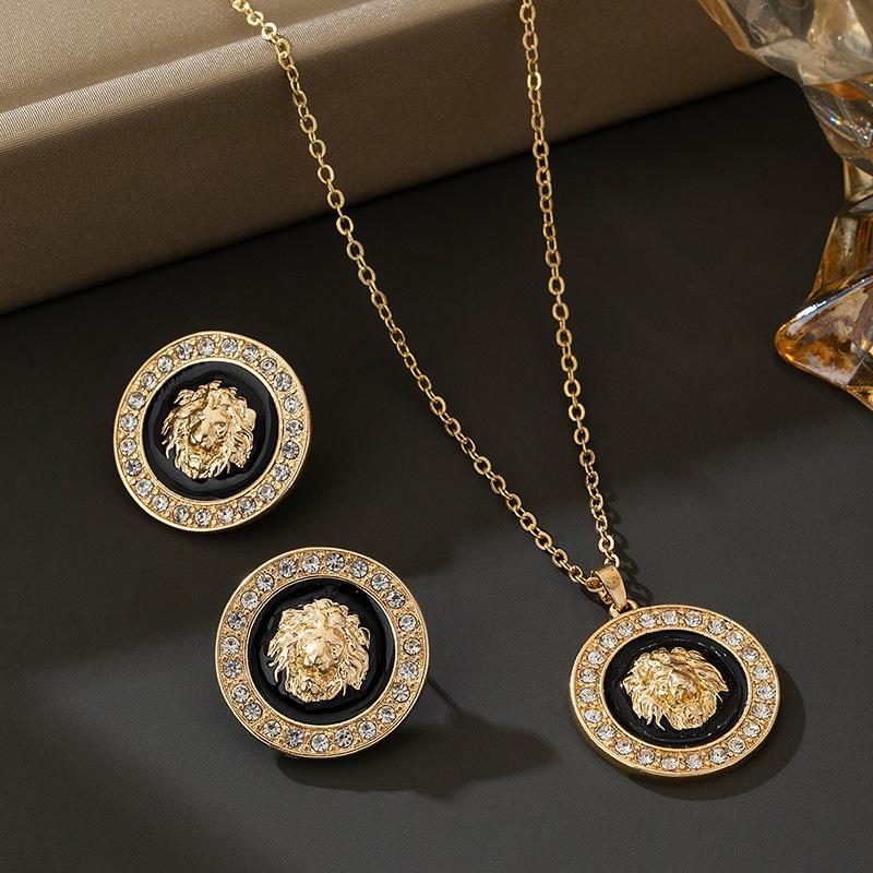 Модный кулон-ожерелье с бриллиантовой головой льва, браслет, серьги-гвоздики, модный набор ювелирных изделий с индивидуальностью