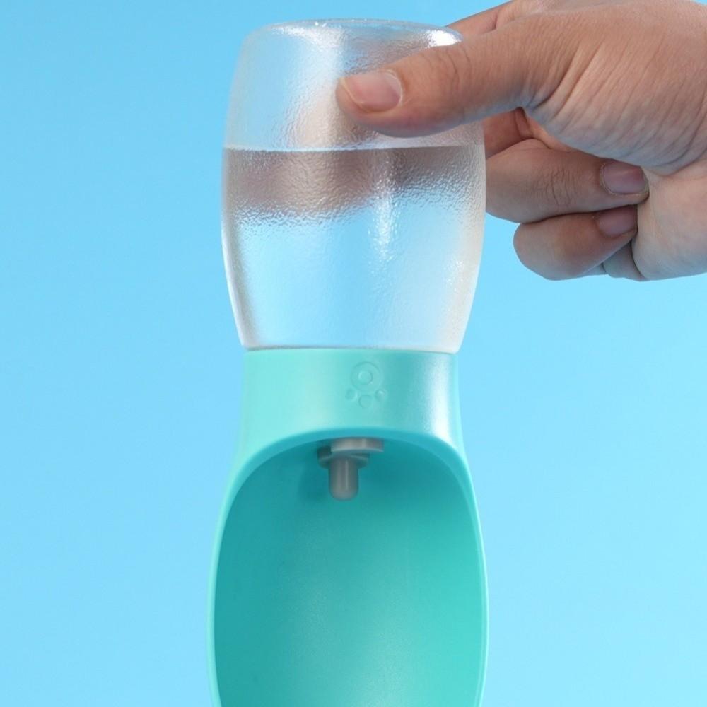Leakproof Design Dog Water Bottle Drinking Bowl Leak Proof Water Dispenser  Outdoor Walking
