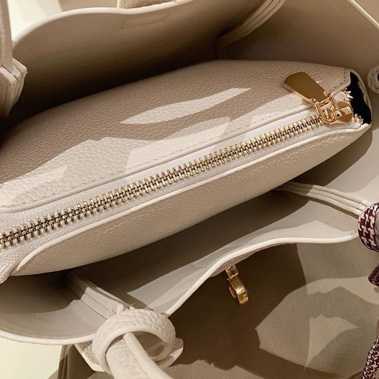 Сумка-тоут Женская сумка через плечо Premium sense для поездок на работу и на работу