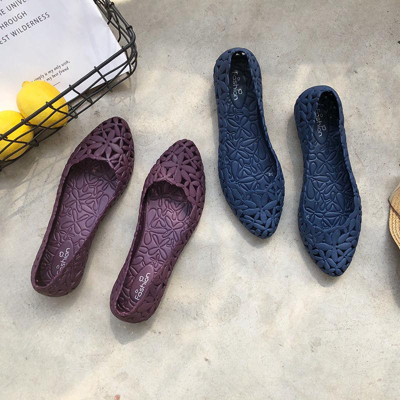 Solid Color Plum Blossom Hollow Waterproof Rain Shoes Small Pointed Jelly Plastic Shoes Leisure Breathable Beach Tourism Shoes
