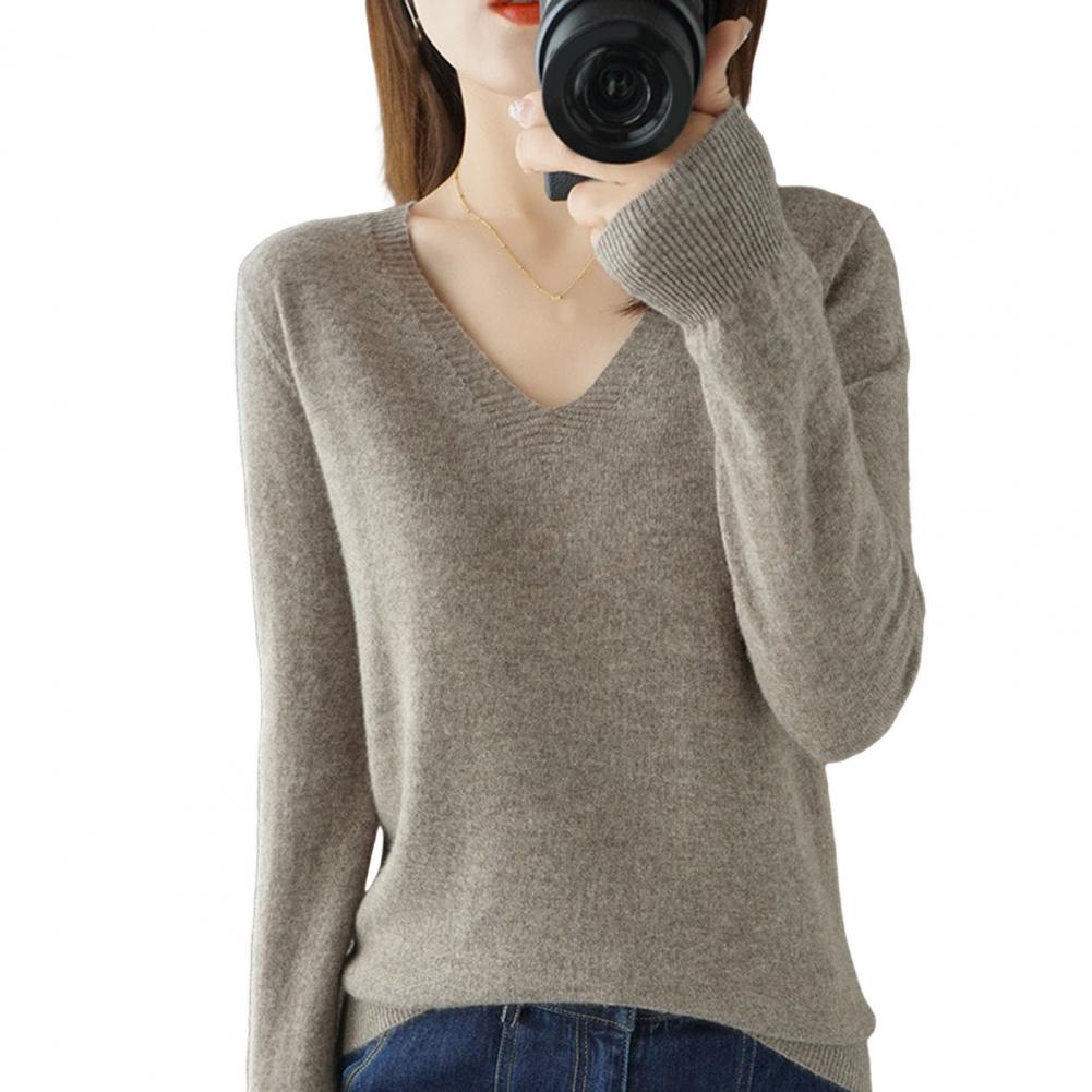 Long Sleeve Sweater Women's V-neck Knit Sweaters Stylish Long Sleeve Pullover Tops with Ribbed Trim for A Chic Elegant Look