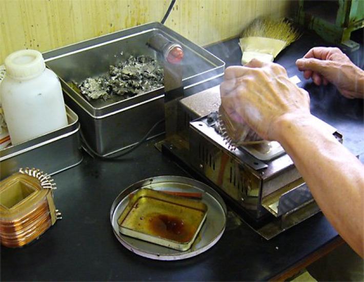 Transformer Workshop Made In Japan Transformer Step Down Transformer 45W For Middle China Overseas 220-240V100V Europe, East, 2410-45 (For Stay)