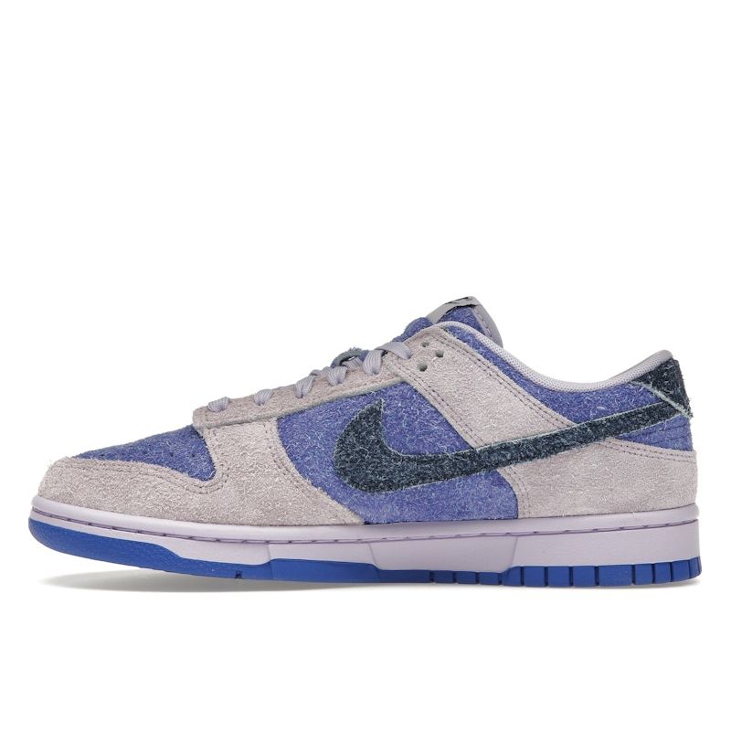 Nike Кроссовки женские Dunk Low SE Hydrangeas фиолетовые, темно-королевские, синие HQ3431-515