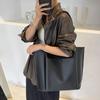 Simple Fashionable and Versatile Tote Bag Women's Bag Women's Handbag Large Bag Large Capacity Shoulder Bag Female Design Luxury Minimalist