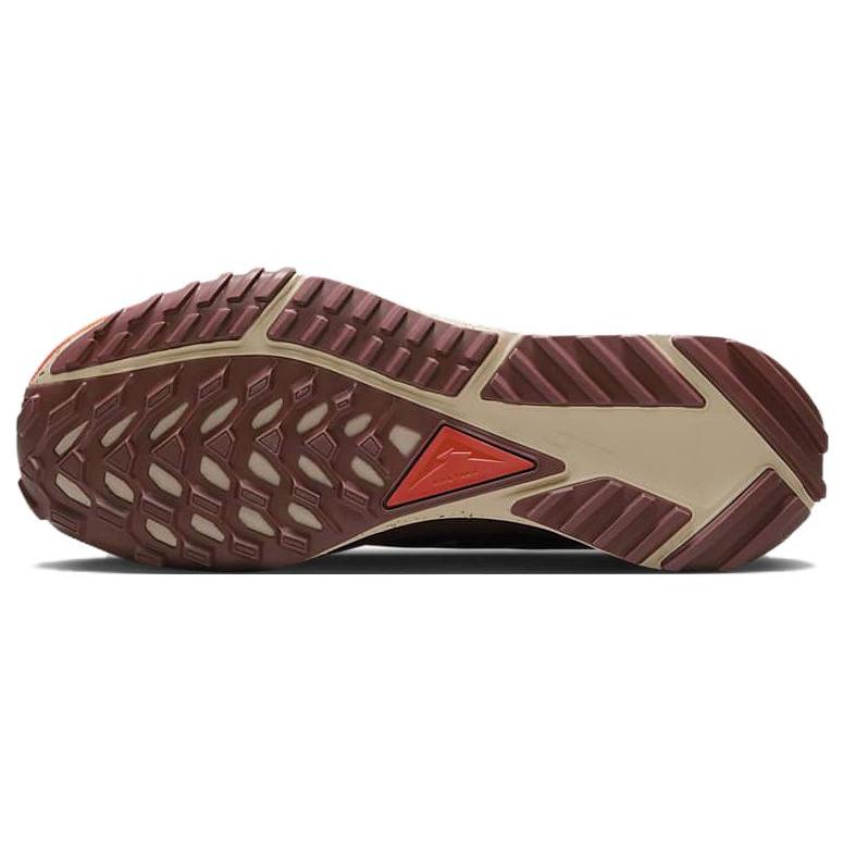 Nike React Pegasus Trail 4 Gore Tex Diffused Taupe Dark Pony Sail Picante Red Женские DJ7929-200