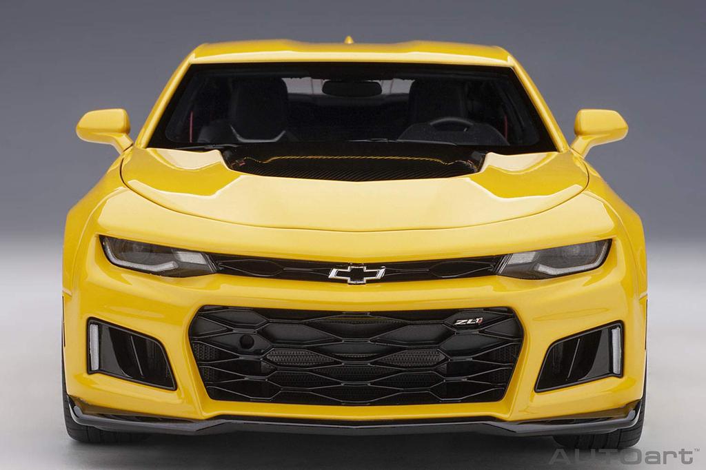AUTOart Chevrolet Camaro ZL1 2017 Желтый Готовый продукт 71205 1/18