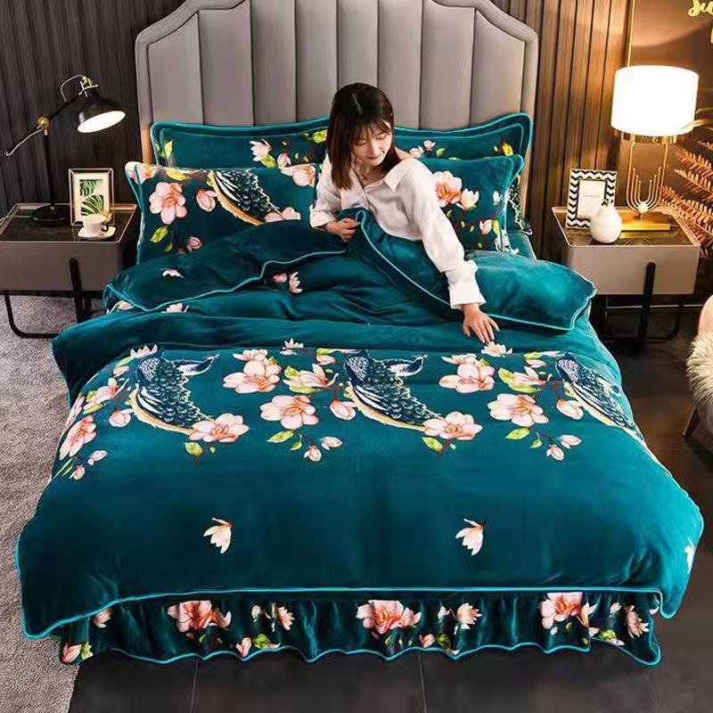 Комплект из 4 предметов плюшевого осенне-зимнего комплекта из утолщенного теплого флиса, простыни, пододеяльника с принтом, подзора для кровати, комплект для дома