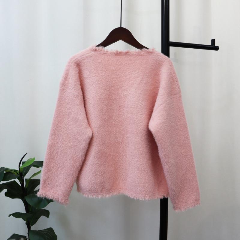 Осень-зима 2025 новый кардиган из вязаного имитационного норкового бархата с китайской жемчужной застежкой-пуговицей, маленькая ароматная куртка-свитер с бахромой, тренд