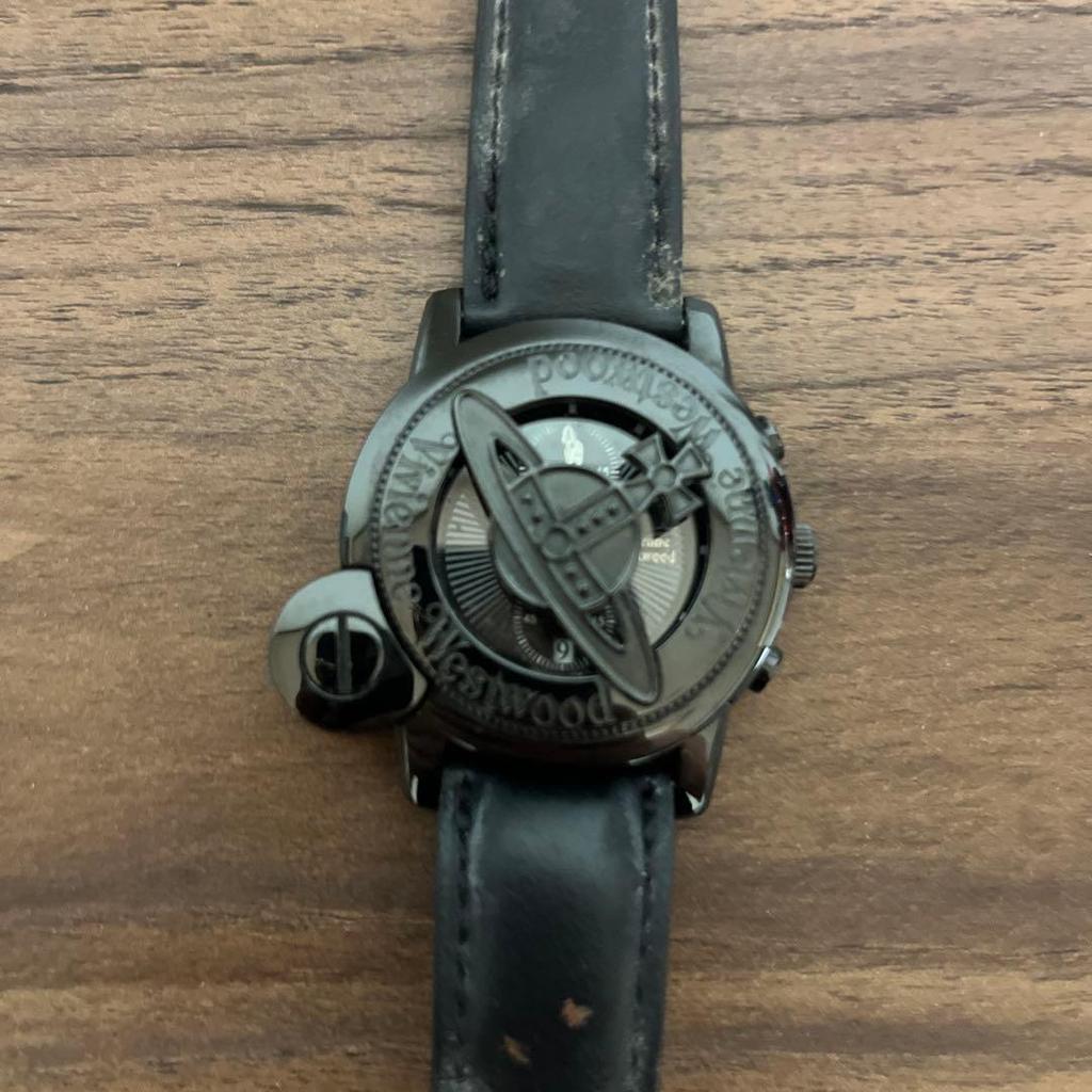 Б/у [Хлам] Часы Vivienne Westwood черные