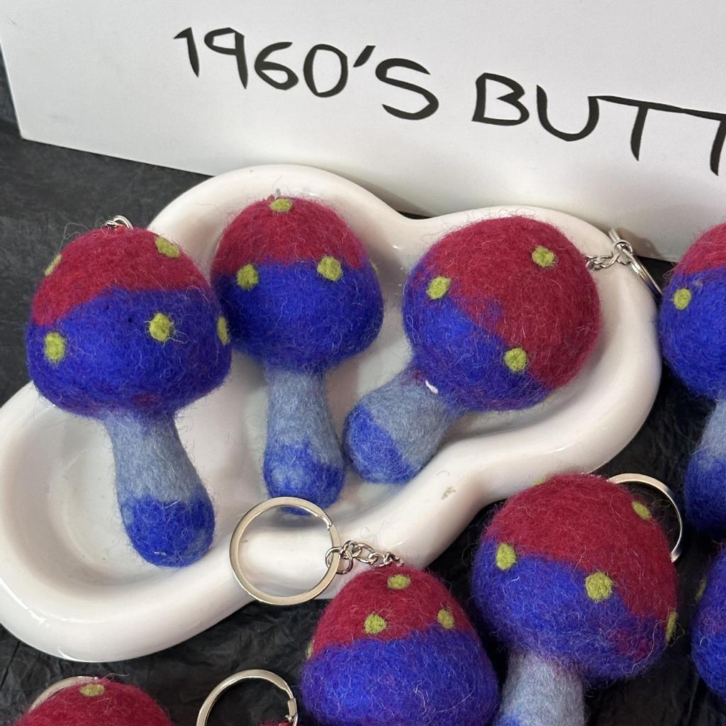 Подвеска из войлока из грибной шерсти: Женское украшение ручной работы с культурным и креативным дизайном