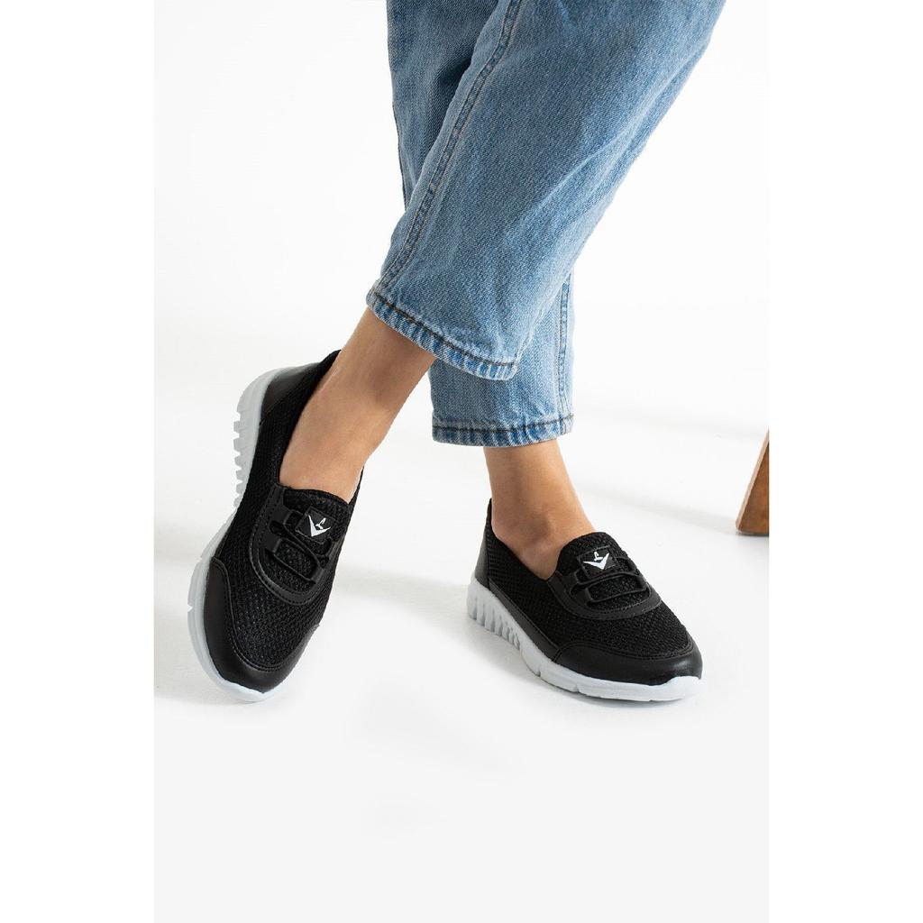 Women Sports Flat Shoes Light Orthopedic Base Mother Shoes