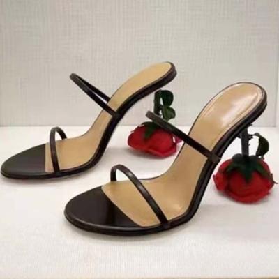 Модные летние новые розовые каблуки Сексуальные сандалии для женщин Туфли-мюли на высоком каблуке для вечеринки Свадебные туфли