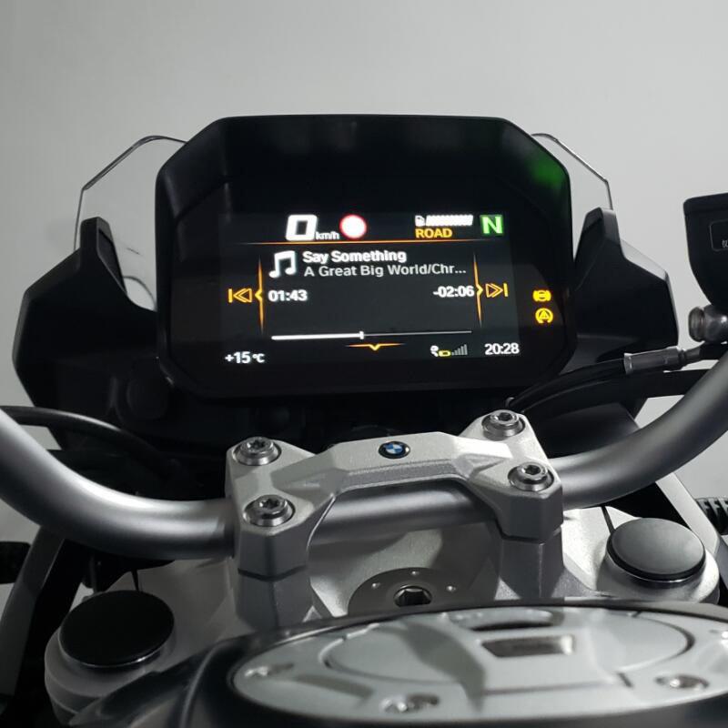 Защита ЖК-панели приборов мотоцикла BMW: Совместимо с ADV, C650GT, R1200GS, F750GS Закалённая плёнка.