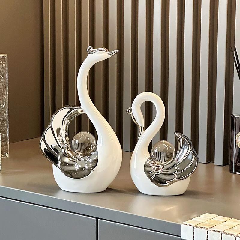 Jianyi Shijia Couple Swan Ornament, Modern High-End Light Luxury, Bar Home Entrance Living Room Wine Cabinet TV Stand Decoration Souvenir