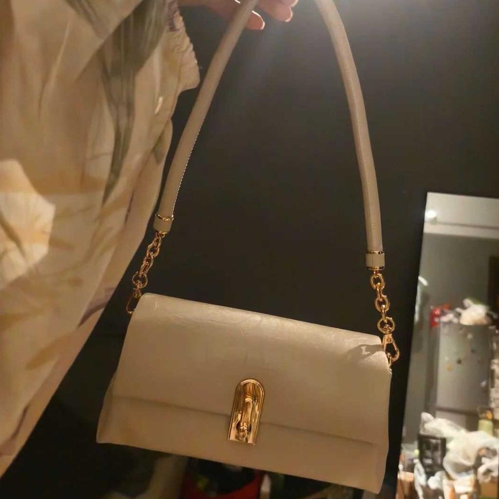 Thousand-layer White Qiao Shoulder Bag Women Fashion Glacier White Underarm Bag All Commuter Crossbody Bag Women