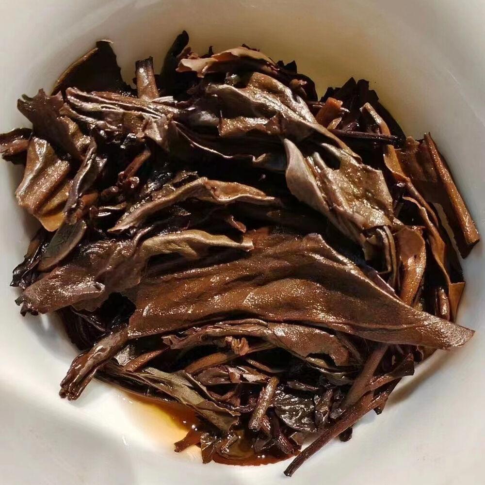 357г Юньнаньский старый чайный пирог Пуэр 1996 г., Биндао, весенний сырой чай Пуэр Чайный торт Пуэр