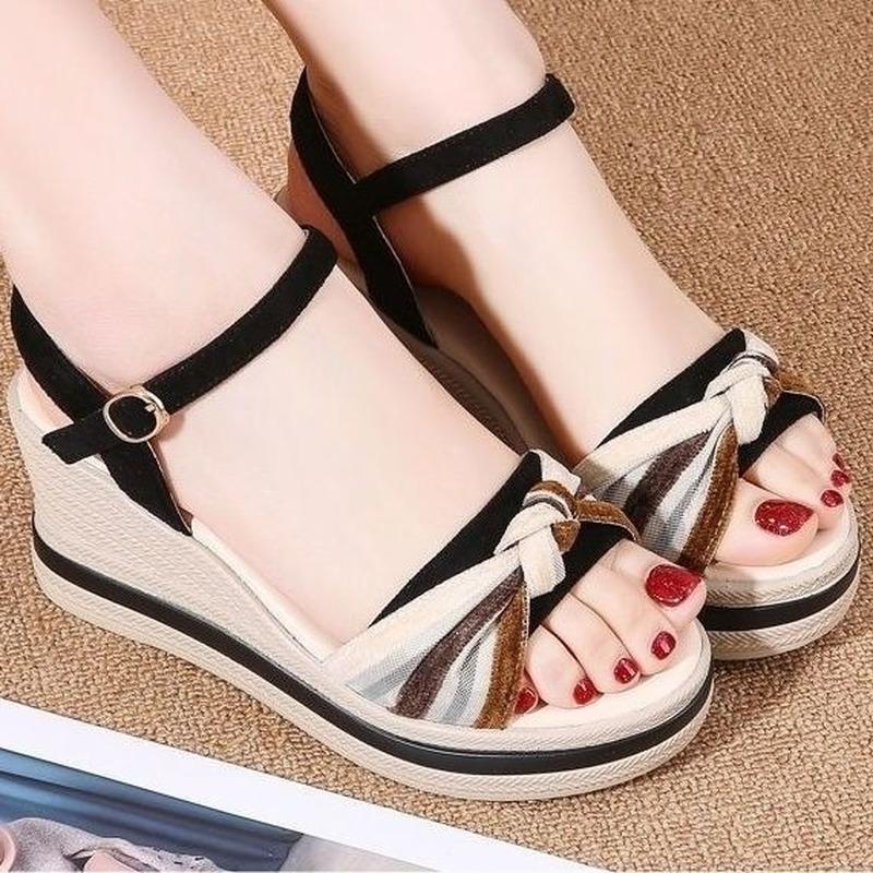 Модные женские сандалии новинки 2024 года бренды танкетка ремешки ортопедические сандалии средний каблук летние римские туфли на платформе пляжные элегантные