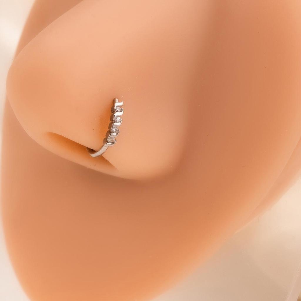 Кольцо для носа в виде листьев и цветов европейского и американского происхождения с бриллиантовой инкрустацией — элегантное, креативное, не требующее пирсинга.