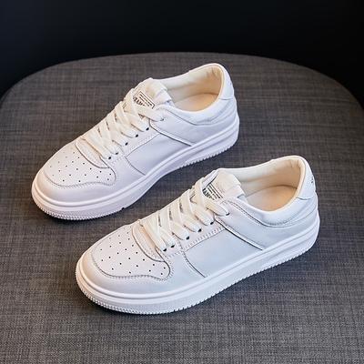 Маленькие белые туфли из натуральной кожи, новые женские универсальные повседневные спортивные туфли на толстой подошве для маффинов, женская обувь на плоской подошве