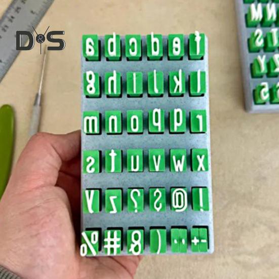 1 набор глиняных штампов с буквами алфавита, заглавными строчными буквами, полимерной глиной, силиконовыми штампами, буквами, цифрами, символами, мини-штампами