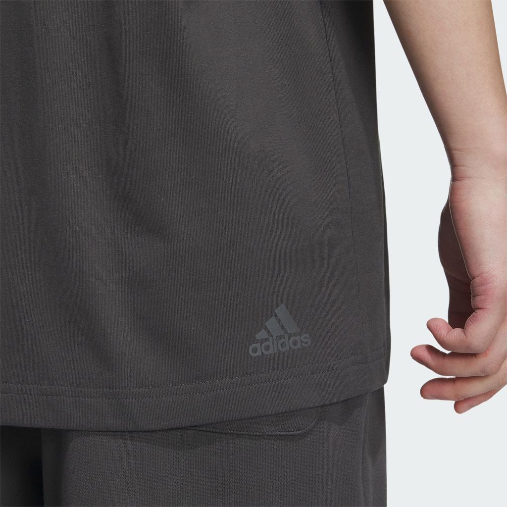 Adidas Повседневная спортивная футболка Verbiage с графическим принтом, мужские топы, однотонные, темно-серые, IP3925