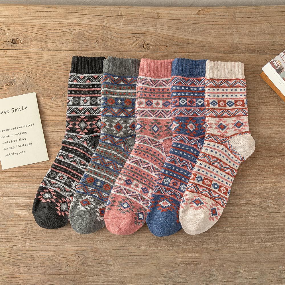 5 пар новых дизайнерских зимних носков, толстые теплые рождественские носки для мужчин и женщин, парные носки, свободный размер 9021