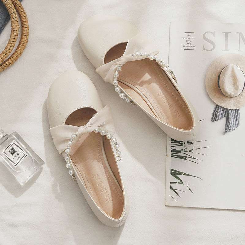 2025 Summer Single Shoes Women's Flat Bottom Shallow Mouth Pearl with Skirt Doudou Shoes Fairy One Pedal Gentle Wind Grandma Shoes