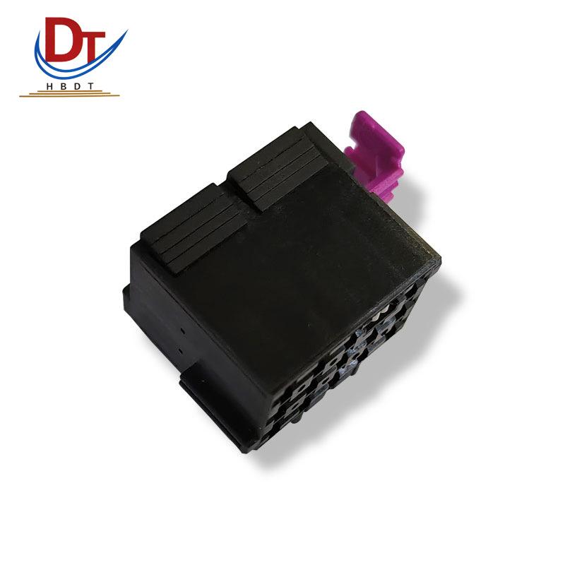 14-контактный черный пластиковый корпус разъема жгута проводов автомобиля