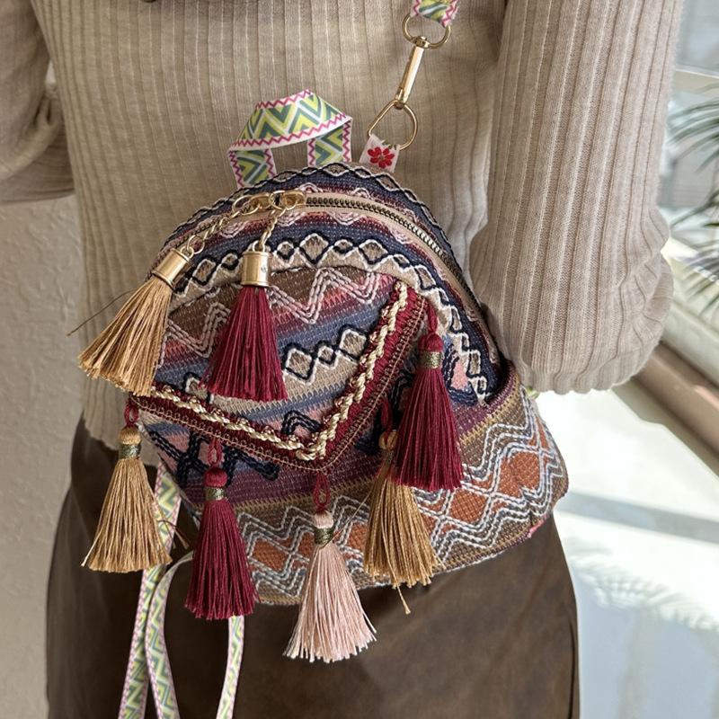 Этническая сумка для женщин, легкий рюкзак, кисточка, сумка через плечо для путешествий, модный универсальный маленький рюкзак