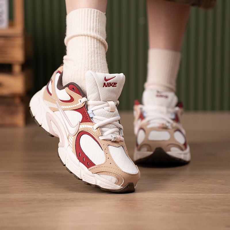 Nike Женская спортивно-повседневная обувь IQ1151-001