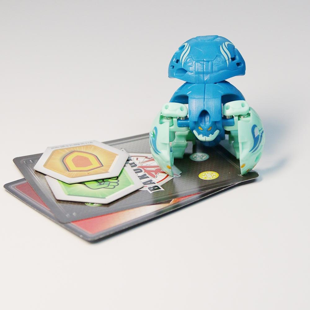 Настольная игра Bakugan Battle Brawlers с прозрачными фигурками и множеством персонажей