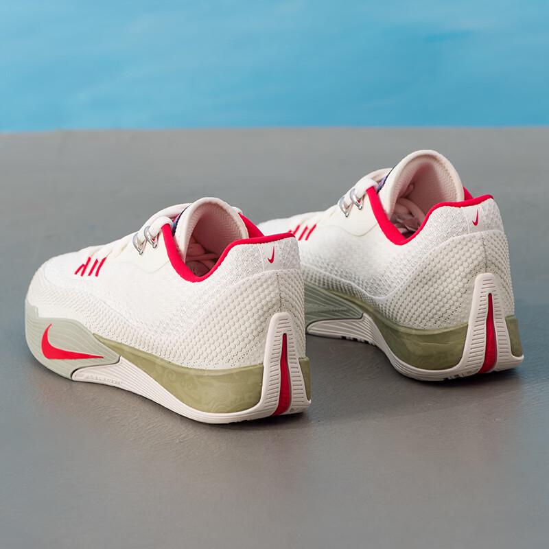 Nike СТ. Базовые баскетбольные кроссовки