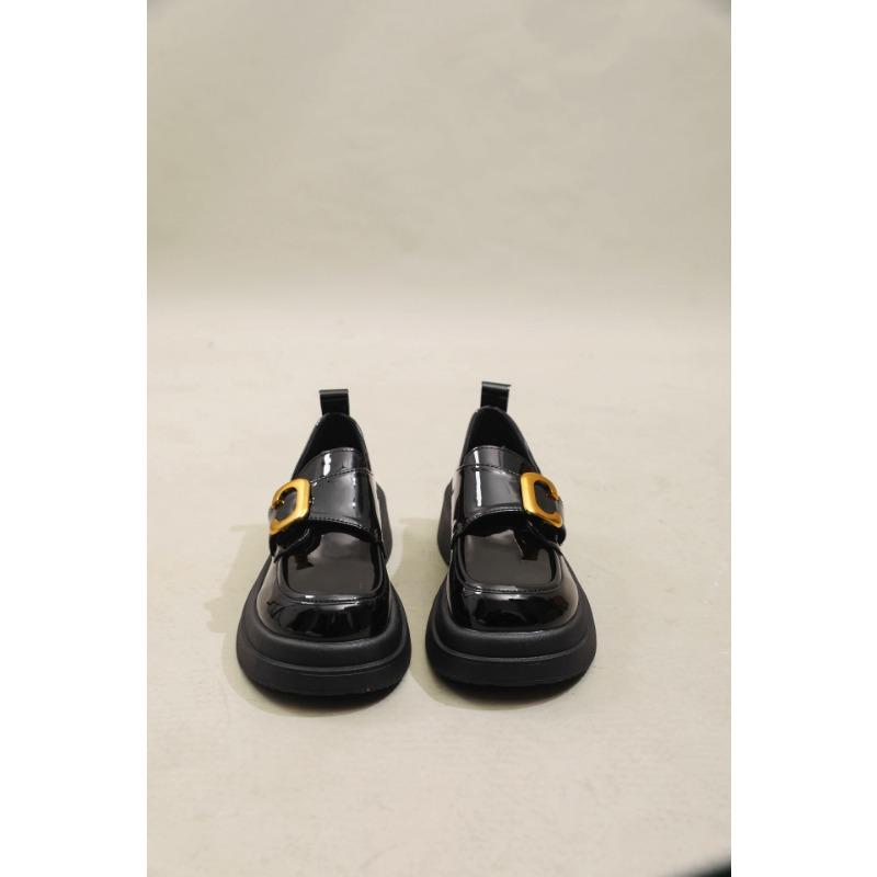 Детские новые туфли для принцессы