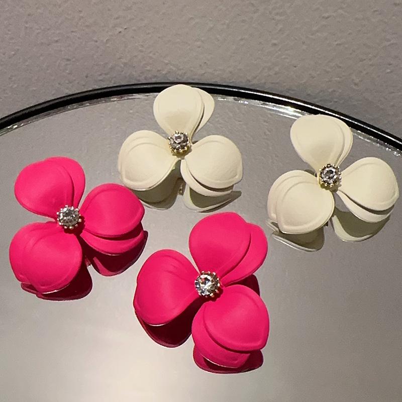 Корейский стиль милые серьги-цветы для женщин 2025 новая мода сладкие серьги-гвоздики женские брико ювелирные изделия красочные серьги