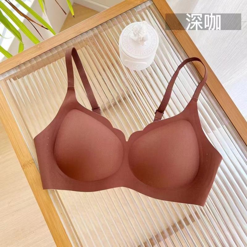 Naked seamless girls underwear high-quality small breasts gather soft support upper support fixed cup comfortable bra