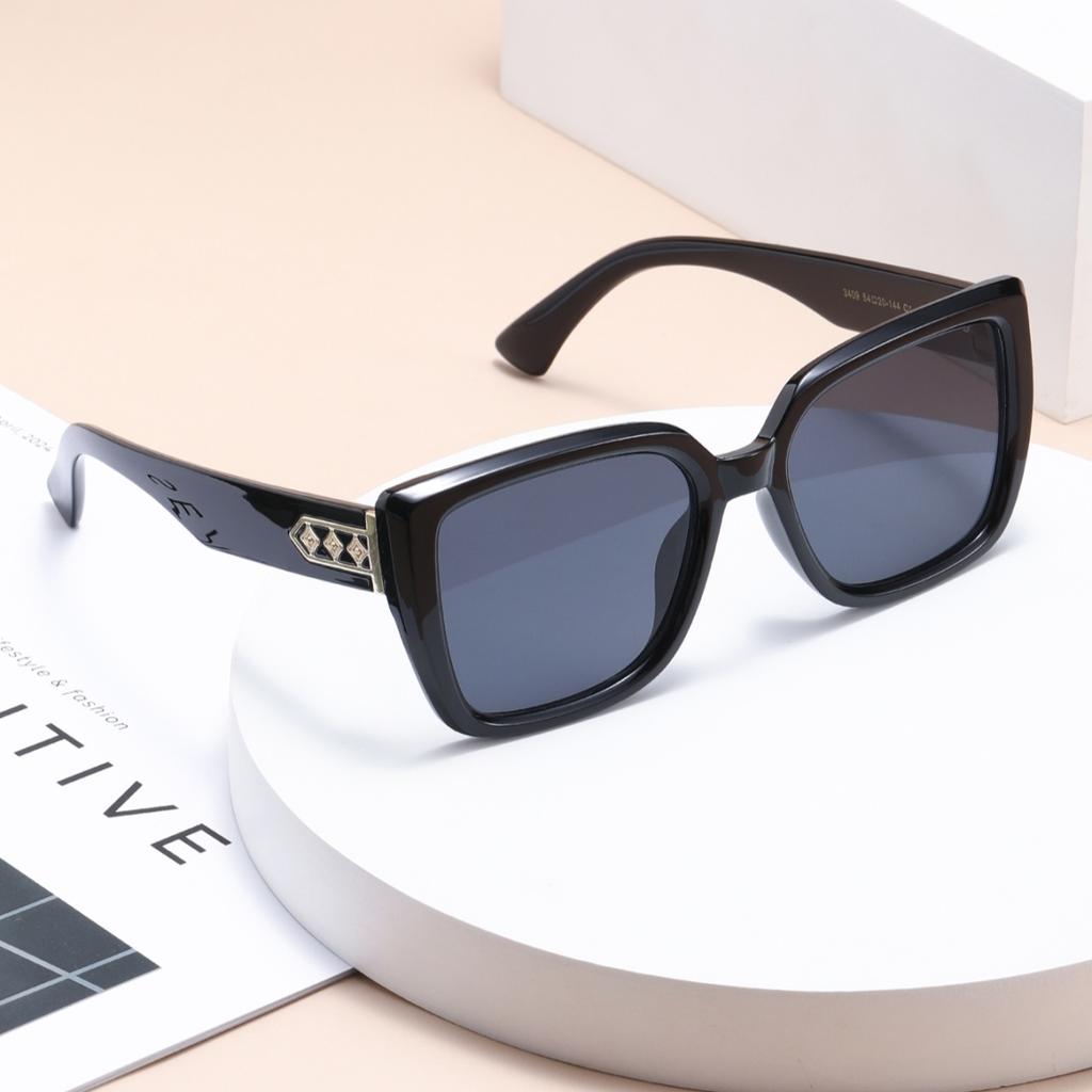 European and American women's large square box fashionable retro sunglasses trendy and versatile, summer sun shading and sun pro